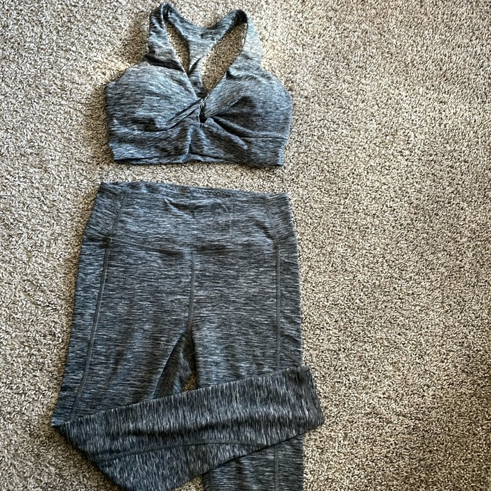 Cute Victoria secret set to lounge or workout in
